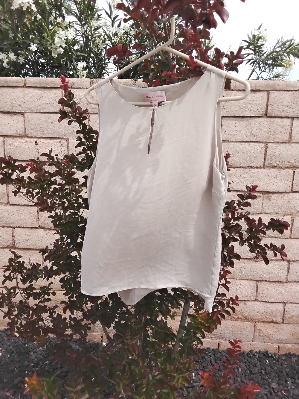Black Label Light Cream Sleeveless Keyhole Camisole